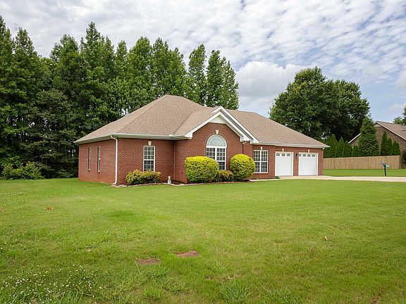 2nd image of 114 Villagewood Dr