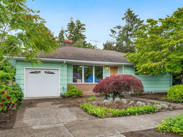 11046 NE Flanders St, Portland, OR 97220