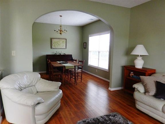 4th image of 122 Cross Creek Dr