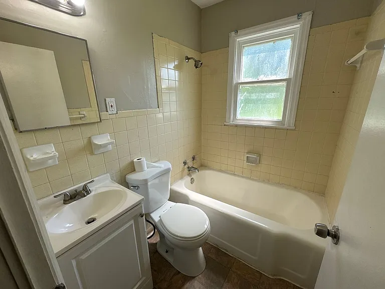 306 Mueller Ave — Photo 8