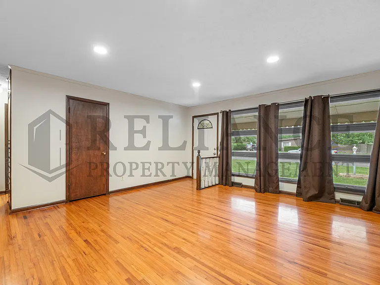 614 N Brownthrush Ln — Photo 13