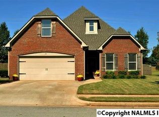 32 Maple Grove Blvd SW, Huntsville, AL 35824