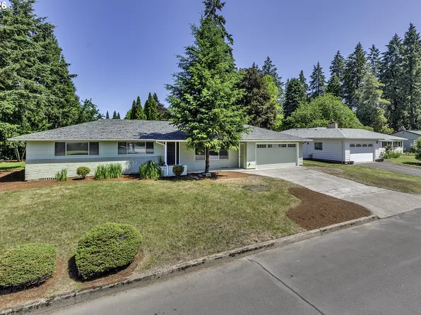 3721 SE Pine St, Hillsboro, OR 97123