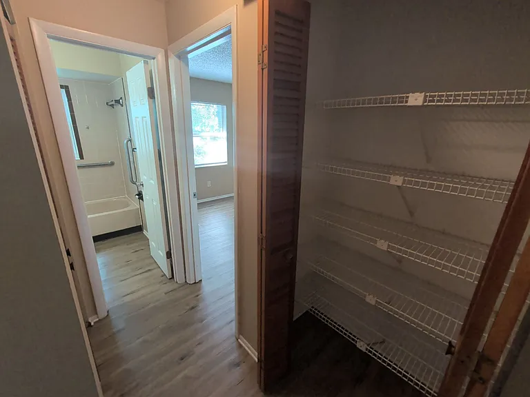 2372 S Sandburg Point — Photo 5