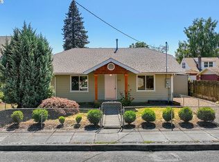 213 Engle Ave, Molalla, OR 97038