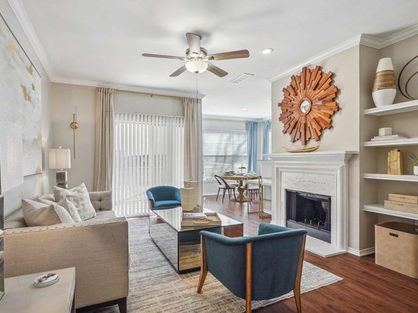 2551 Hall Johnson Rd #213