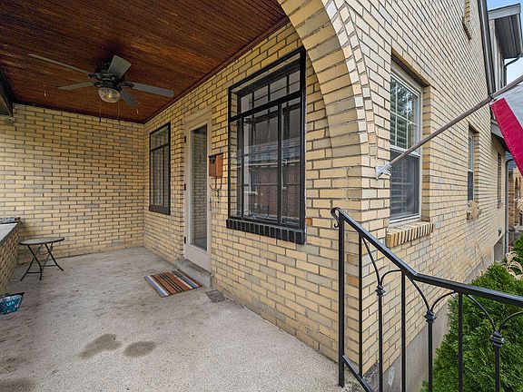 3rd image of 1419 Amsterdam Rd
