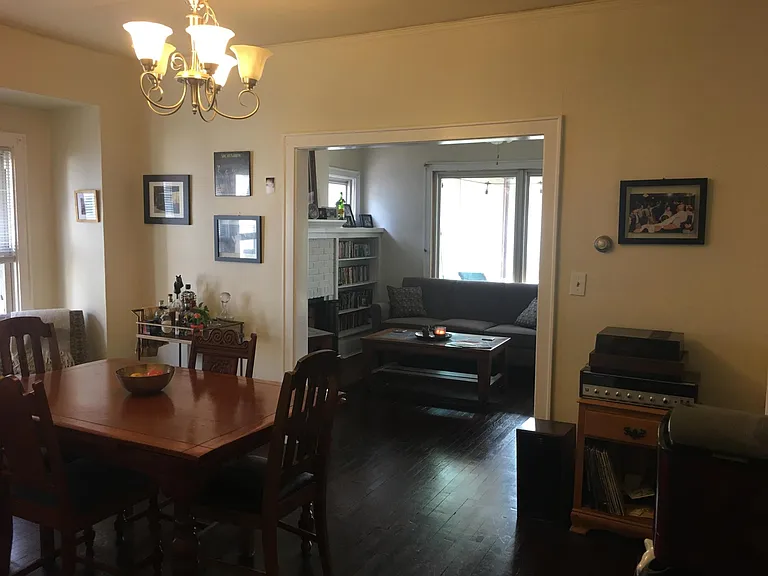 448 W Troy St — Photo 8