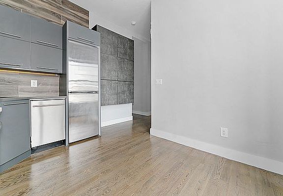 3rd image of 231 E 117th St APT 5F