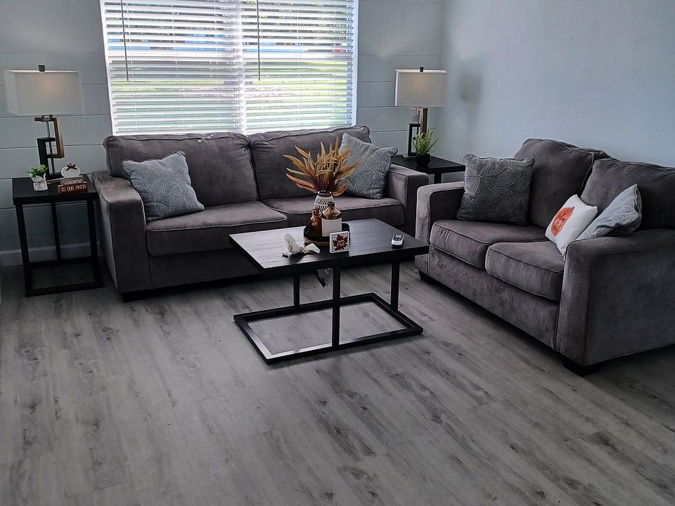 1st image of 501 10th St #3