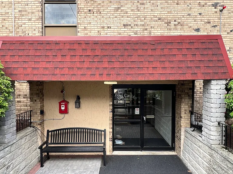 43-51 Albion St #B7 — Photo 10