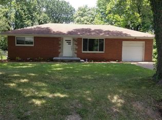15 Sharilane Dr, Fairview Heights, IL 62208