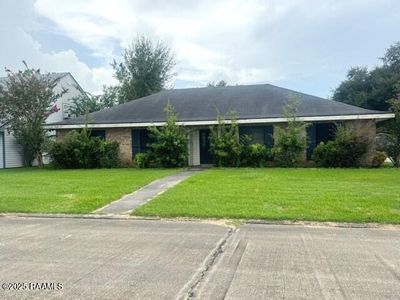 307 Celeste Dr, New Iberia, LA, 70560