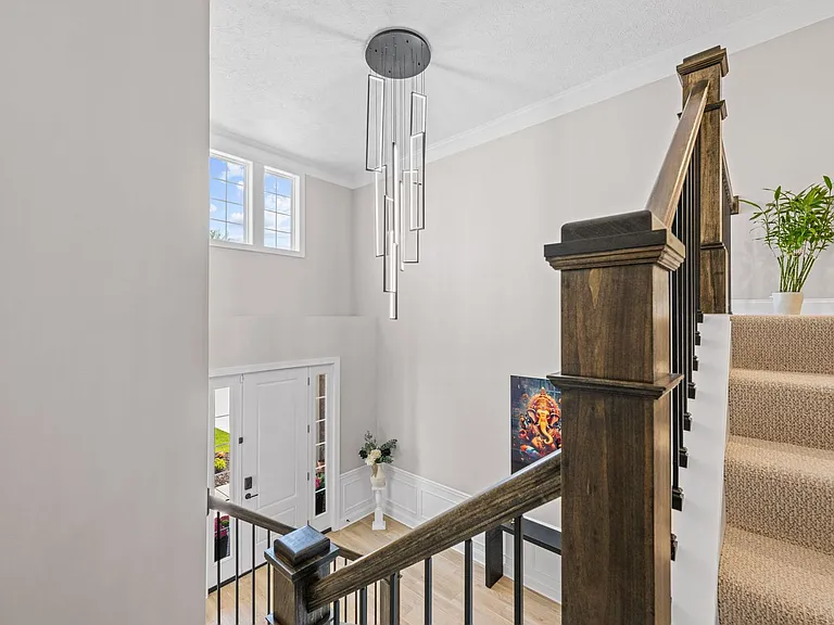 233 Lake Balaton Dr — Photo 17