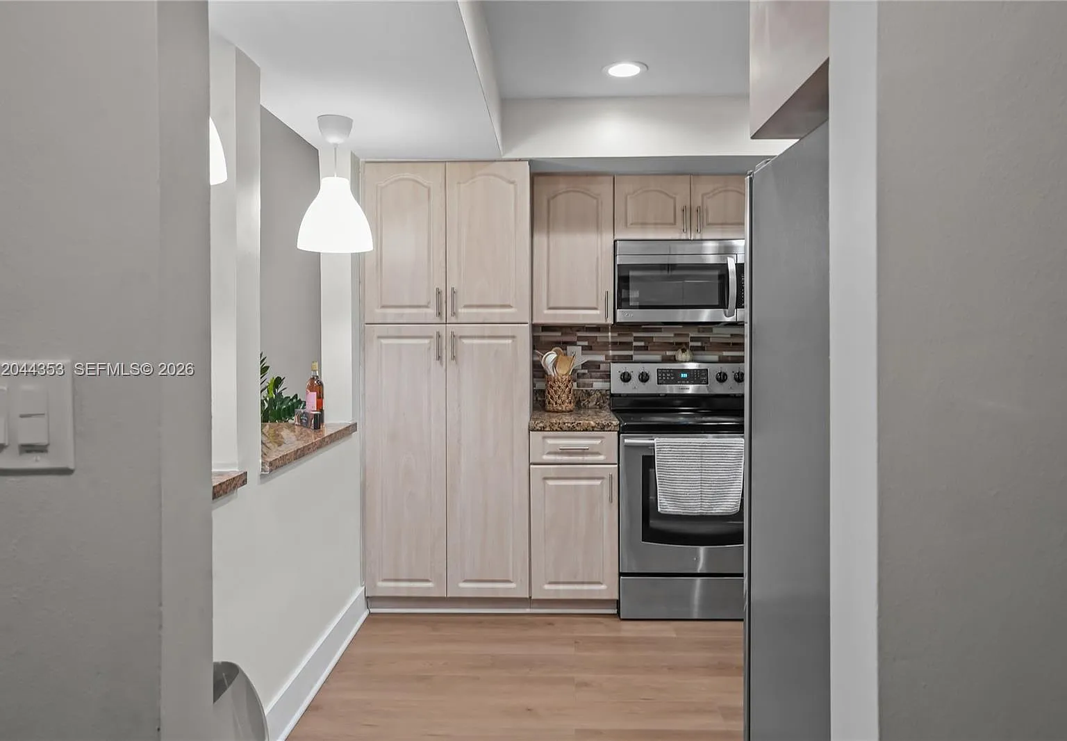 3 bed, 2.5 bath, $3,350 — Photo 4