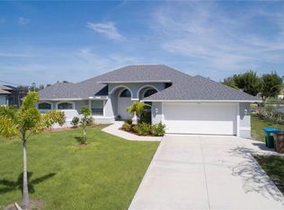 511 Retunda Pkwy W, Cape Coral, FL 33904