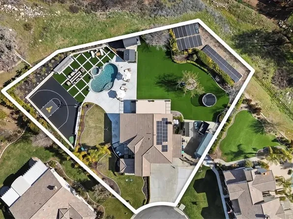 13786 Staghorn Ct, Yucaipa, CA 92399