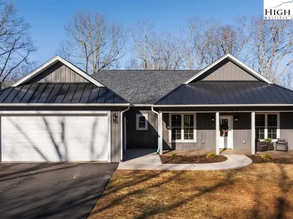 559 Memorial Park Drive, Sparta, NC 28675