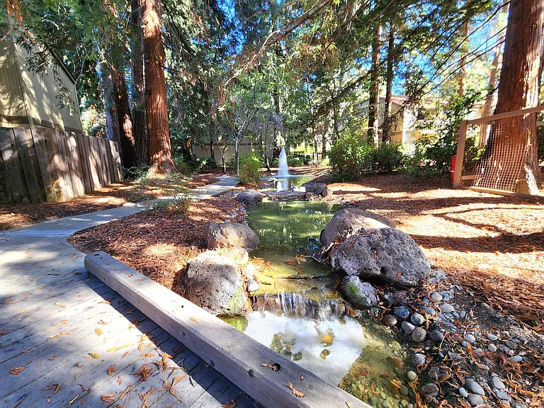 505 Cypress Point Dr #209 — Photo 34