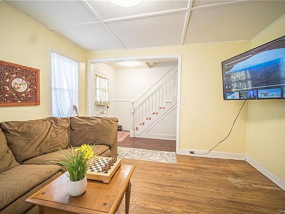 5th image of 78 Wisner Ave