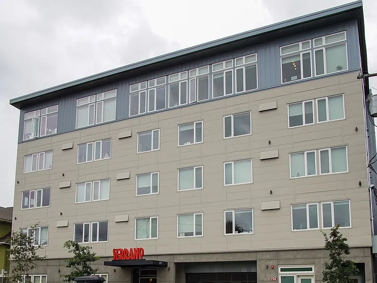 2250 NE Glisan St #407 — Photo 13