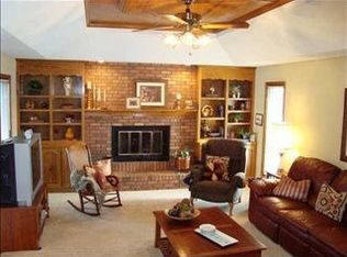 3805 N 206th St, Elkhorn, NE 68022