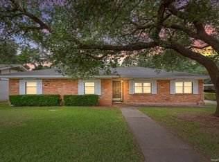 708 Wedgewood Dr, Woodway, TX 76712