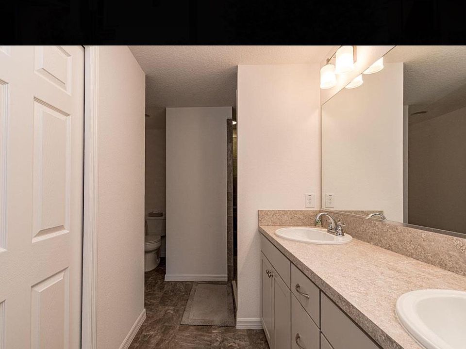 1st image of 3053 Redbud Ln