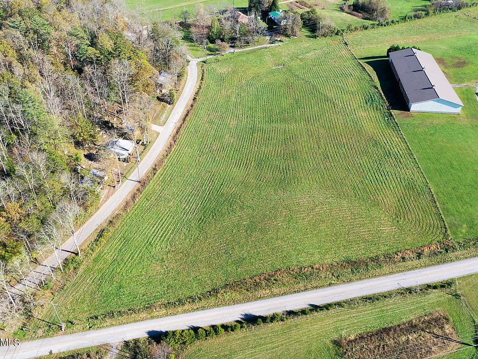 1st image of 1 Cavern Rd #1