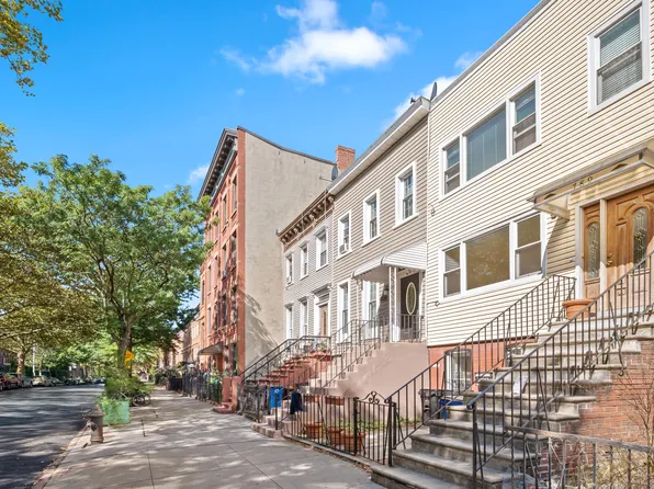 789 Hancock Street image 1 of 7