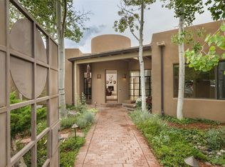 1106 Calle Conejo, Santa Fe, NM 87501