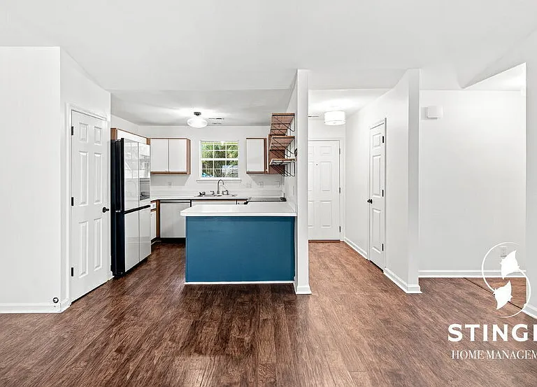 54 Ardmore Ave — Photo 12