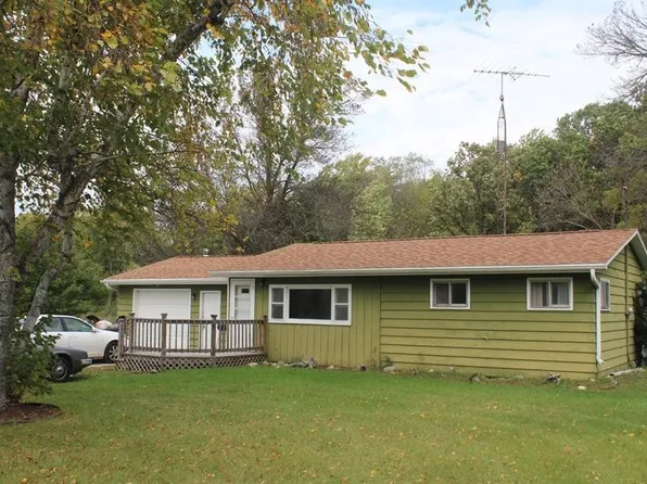 W4630 County Rd, Elkhorn, WI 53121