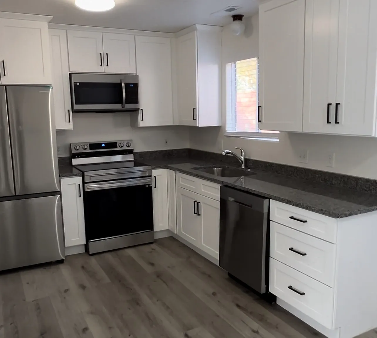 2 bed, 962 sqft, $1,500 — Photo 1