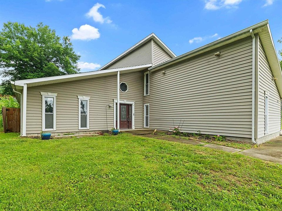1st image of 515 Hillcrest Cir