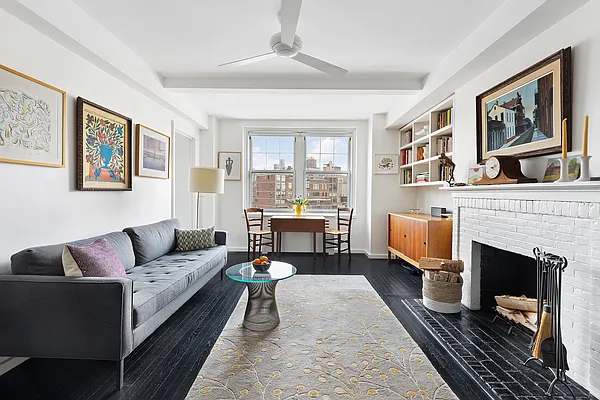 Sold by Compass | media 9