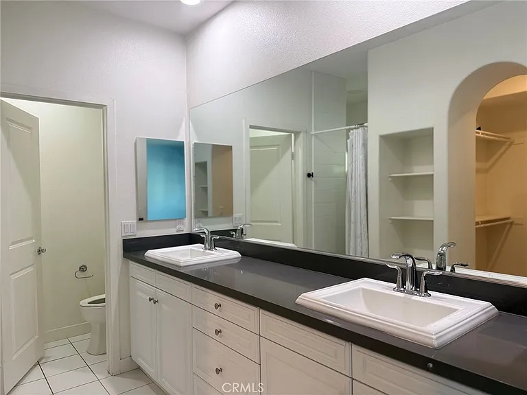 2975 Gibson St — Photo 13