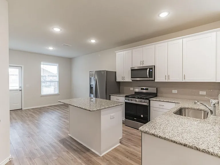 804 Cormorant St — Photo 25