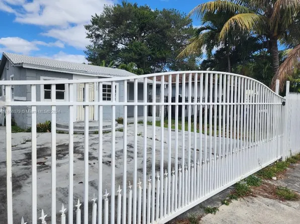 (undisclosed Address), Miami, FL 33142