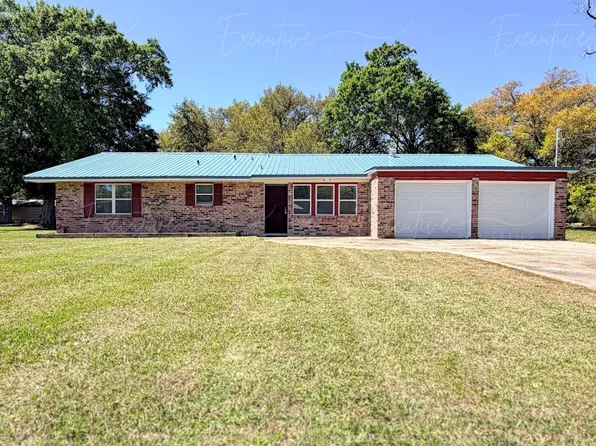 310 S Lightner Ave, Iowa, LA 70647
