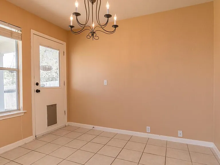 745 Rusk Rd — Photo 8