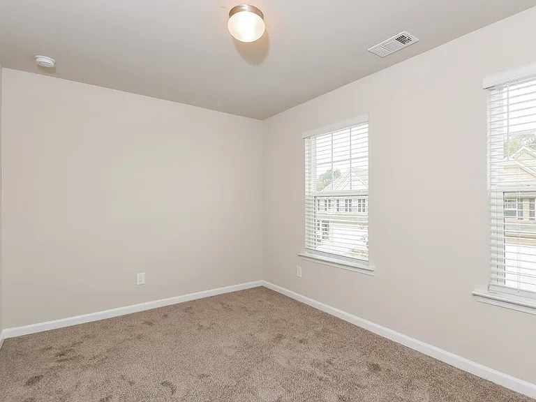 220 Foggy Creek Ln — Photo 11