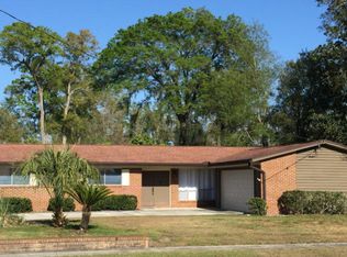 2863 Greenridge Rd, Orange Park, FL 32073