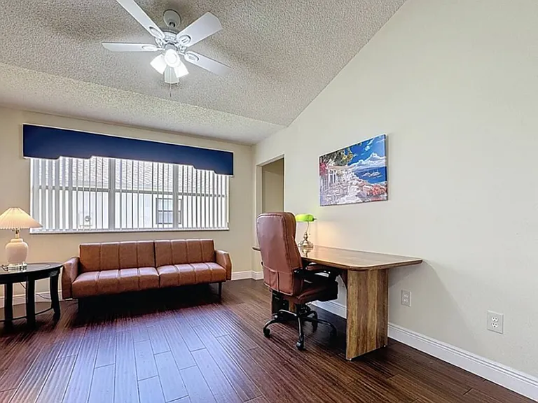 1215 San Juan Dr — Photo 8