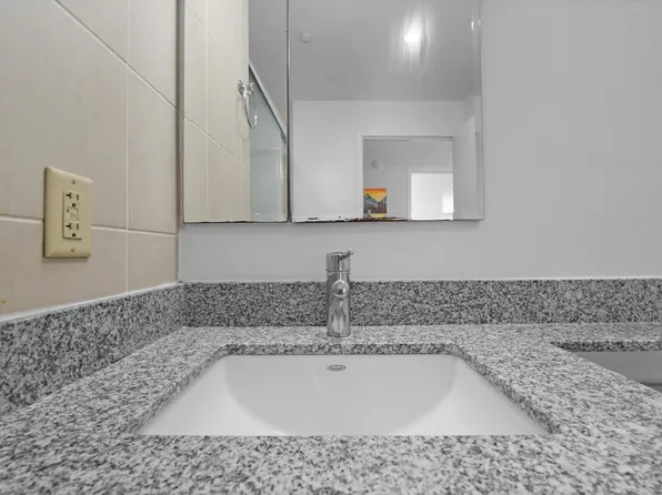 1 Shore Lane image 12 of 31