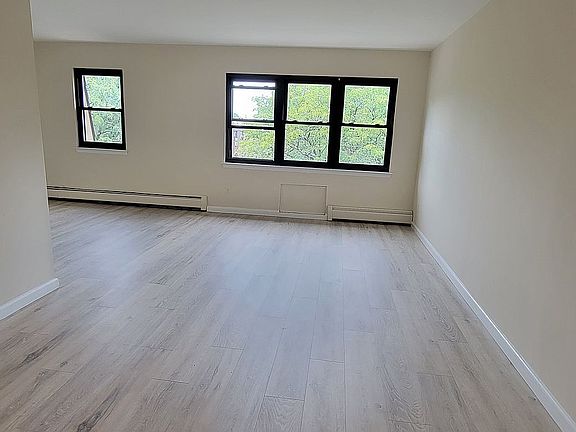 5th image of 24010 69th Ave #2