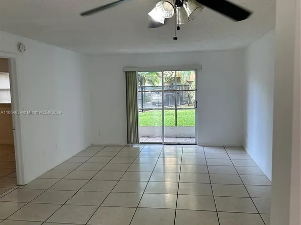 4111 Stirling Rd APT 102, Fort Lauderdale, FL 33314