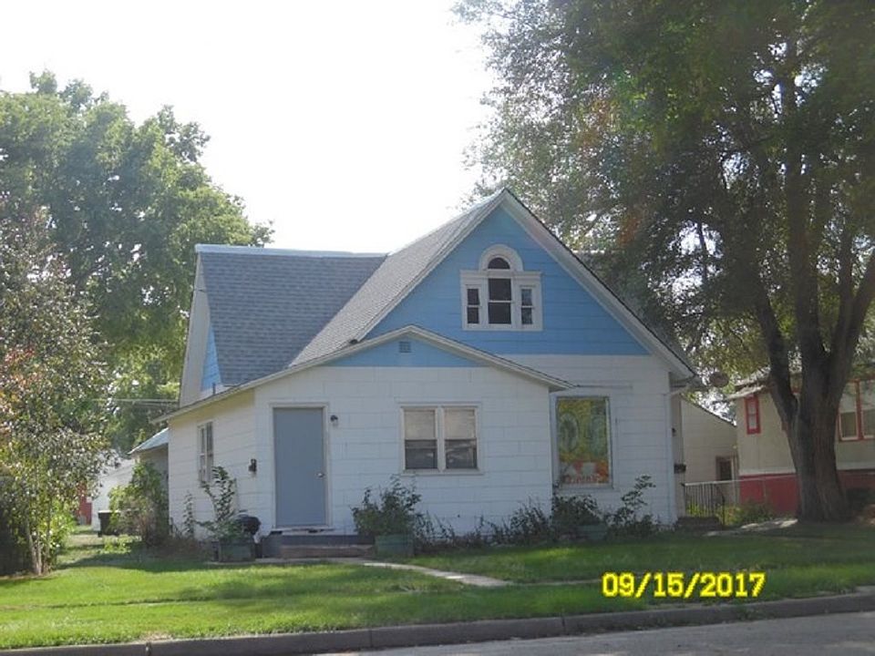 1st image of 908 1/2 W 3rd St