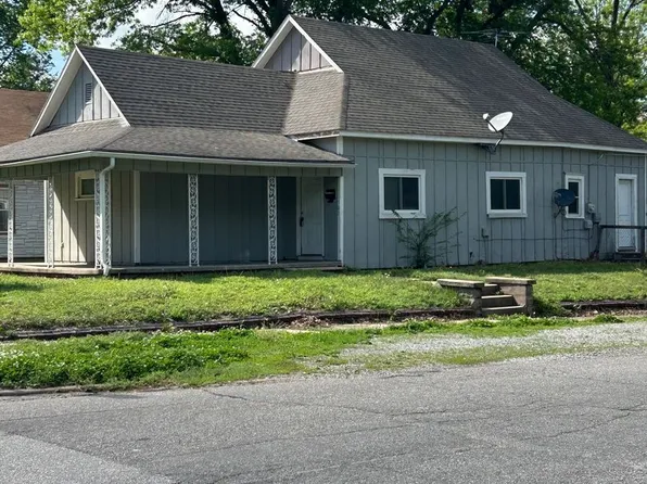 502 W 9th St, Pittsburg, KS 66762