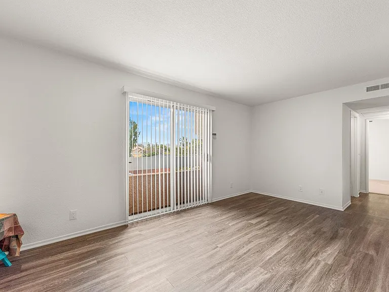1671 Patricia Ave #201 — Photo 11